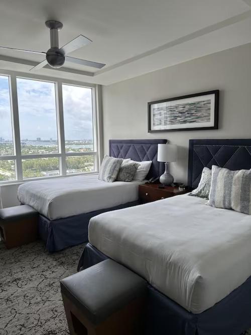 Oceanfront Palm Beach Resort & Spa Singer Island 리비에라비치 객실 사진
